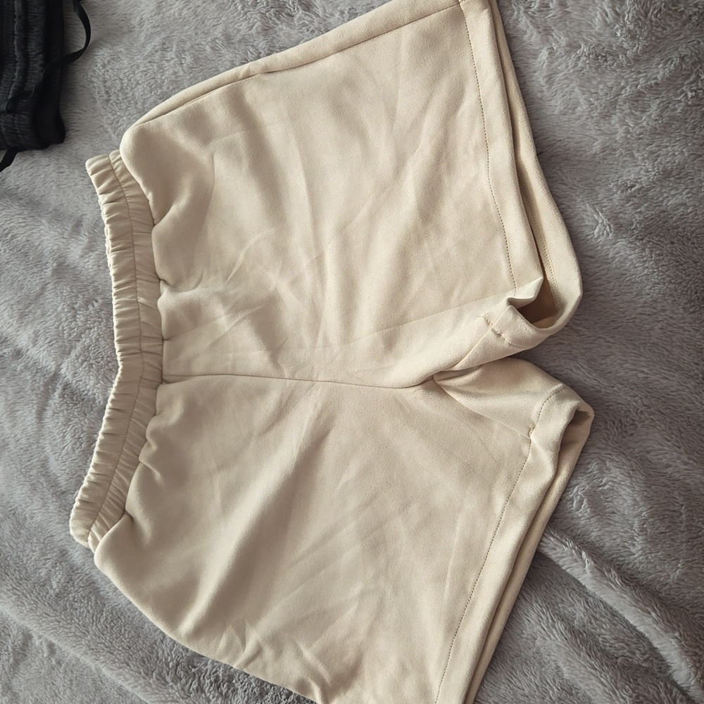Womens shorts ,Size M - Picture 4 of 4